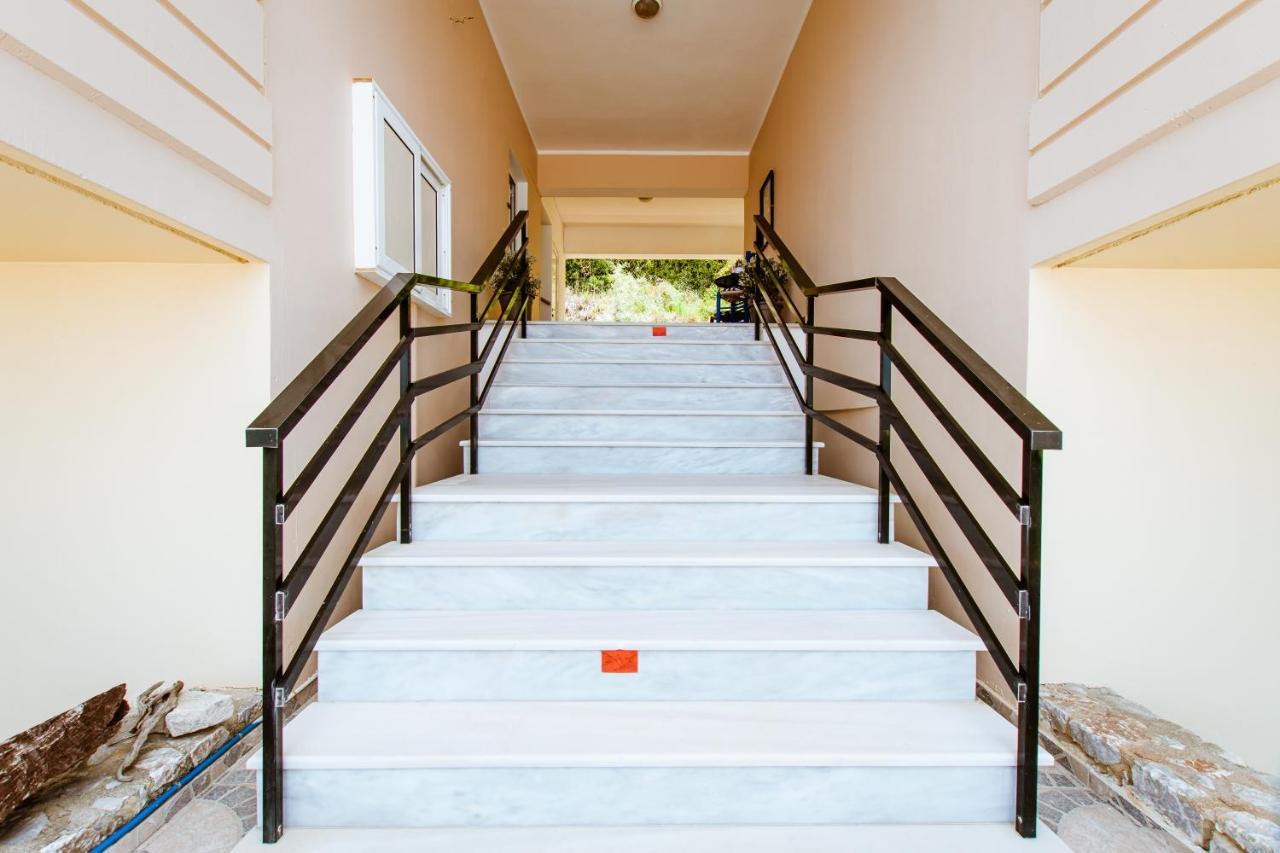Asterina Seaside Apartments Kalyves Extérieur photo
